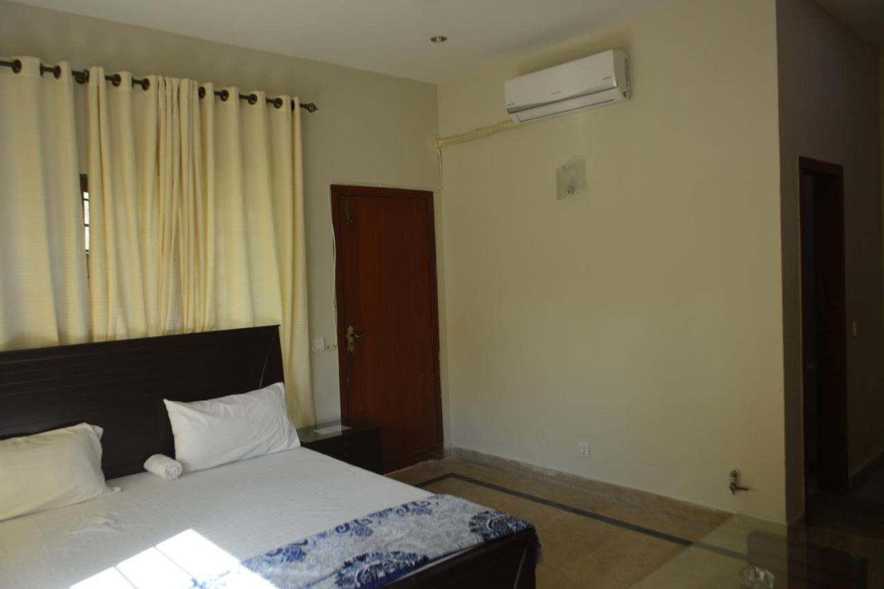 Hotel The Travelers Den Islamabad Exterior foto
