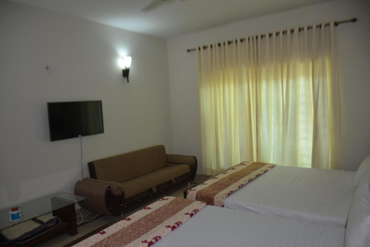 Hotel The Travelers Den Islamabad Exterior foto