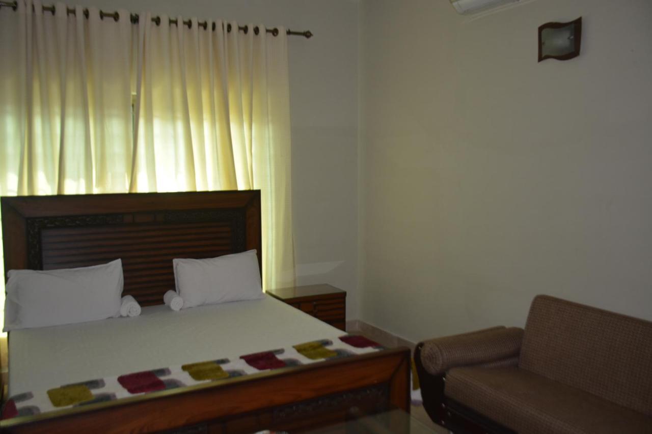 Hotel The Travelers Den Islamabad Exterior foto